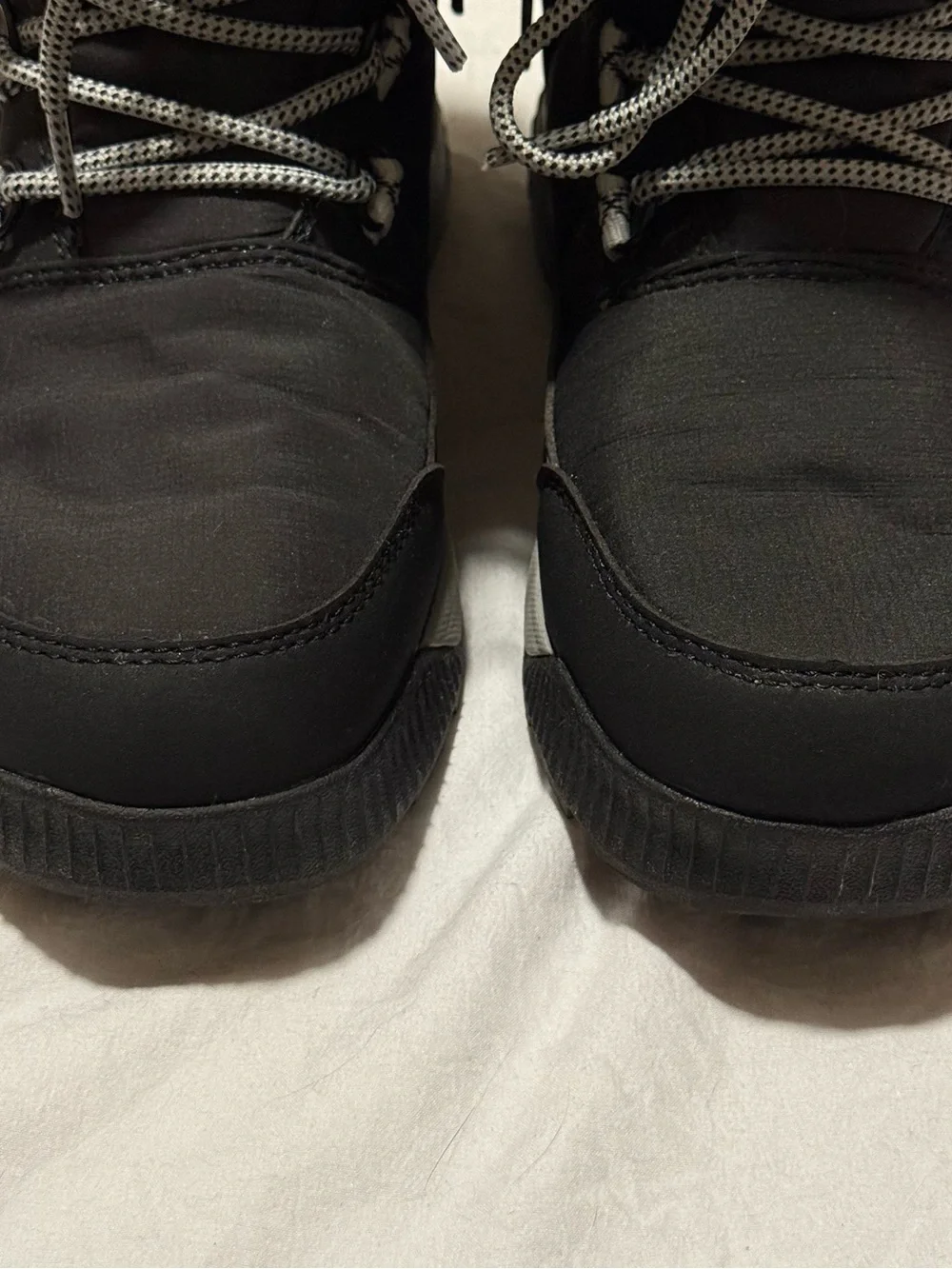Khombu cozy black